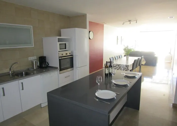 Διαμέρισμα Groundfloor With Pool View *